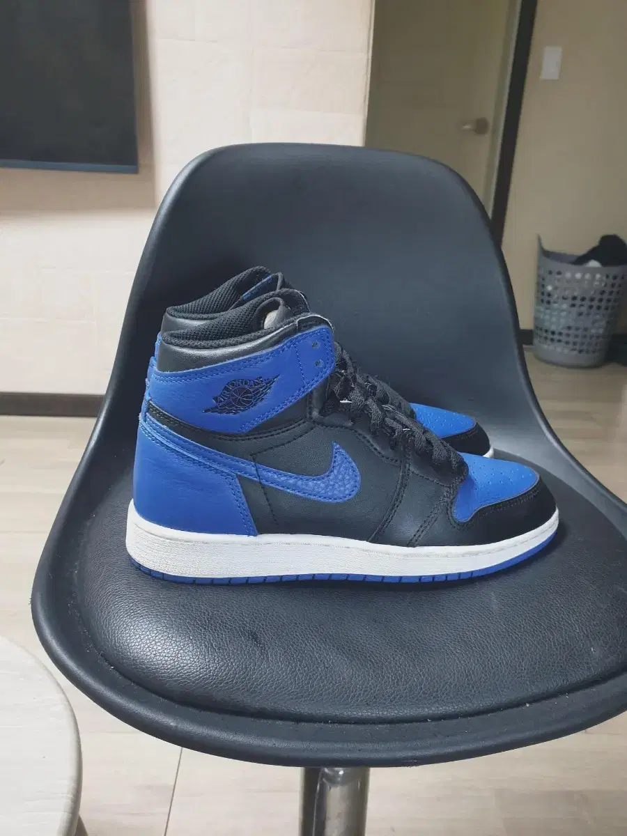 thumbnail-1